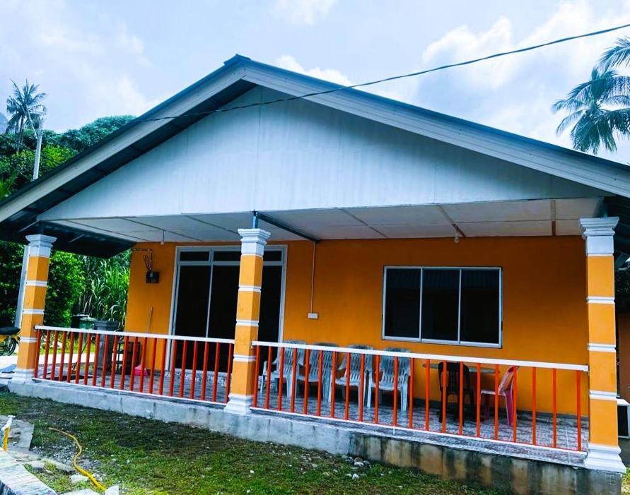 Mukut Coral Chalet Kampong Mukut Eksteriør billede