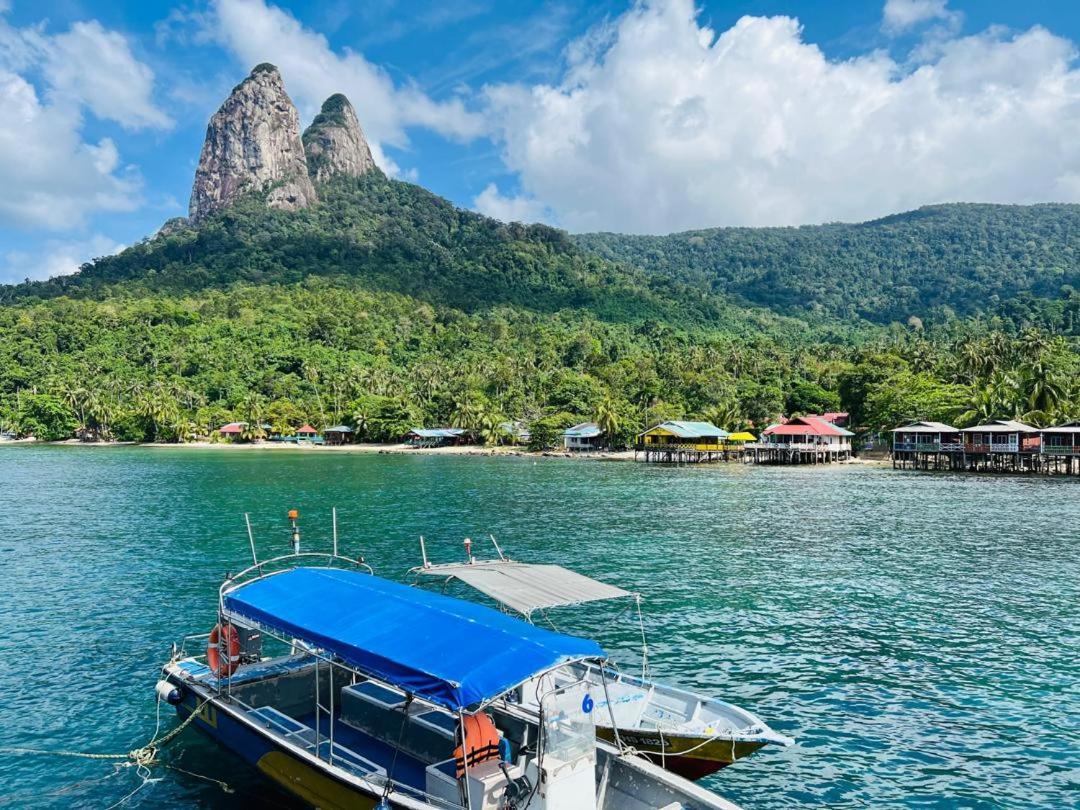 Mukut Coral Chalet Kampong Mukut Eksteriør billede