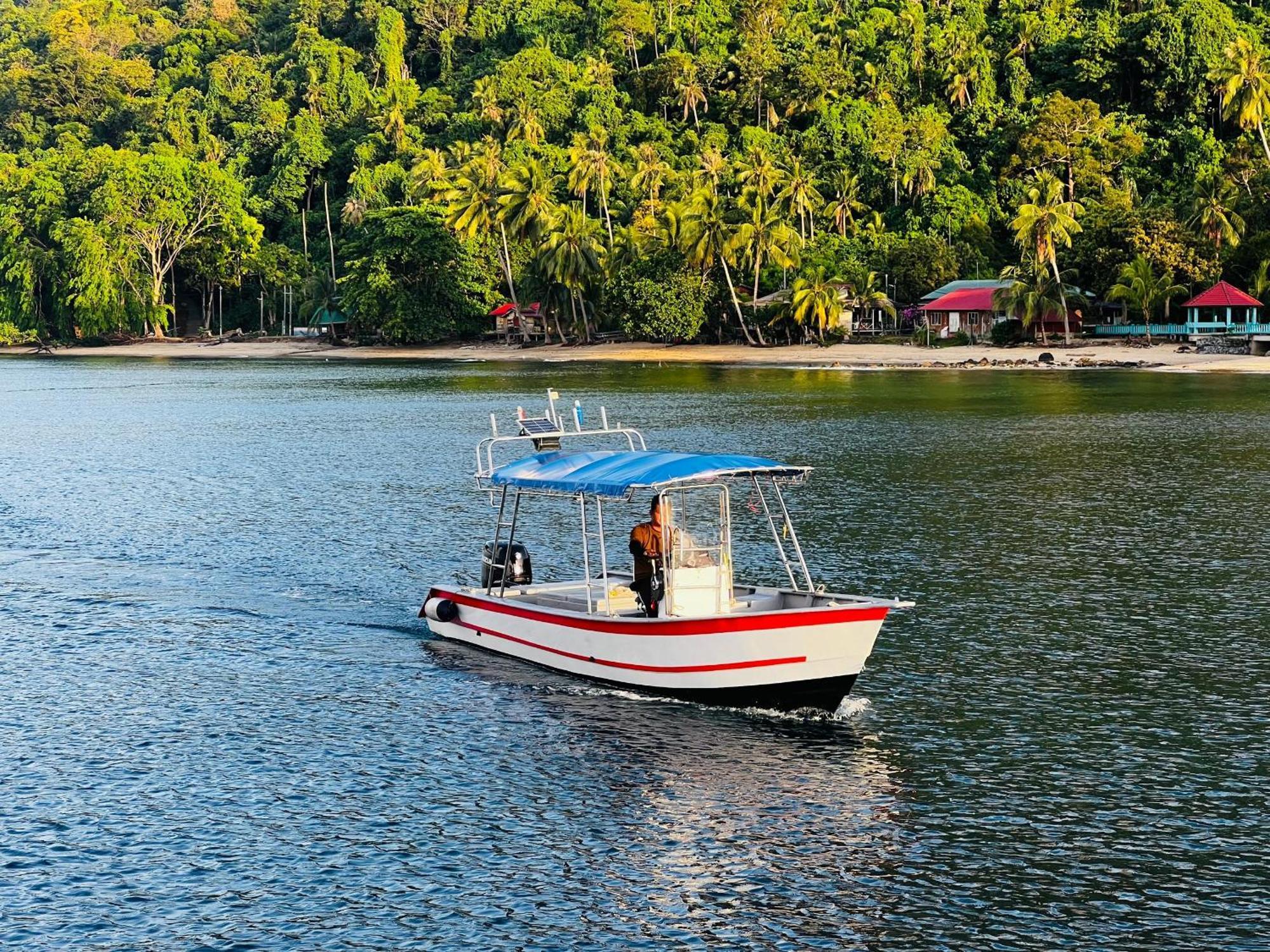 Mukut Coral Chalet Kampong Mukut Eksteriør billede